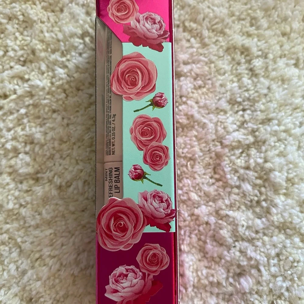 ⚫️- Hard Candy X Marilyn Monroe lip balm mint - Picture 3 of 5